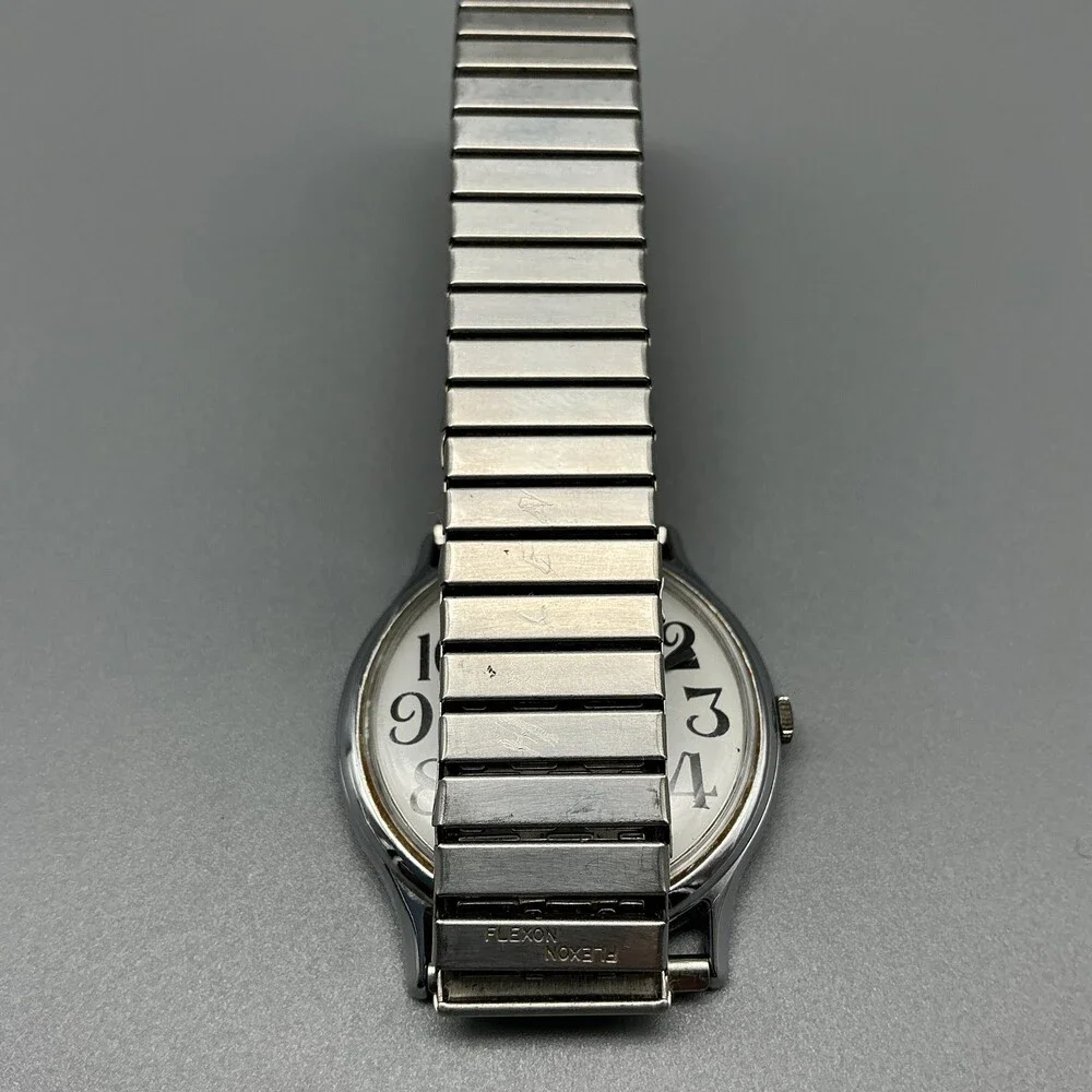 Vintage Timex Q Mens Watch 33mm White Dial Silver Stone Stretch New Battery